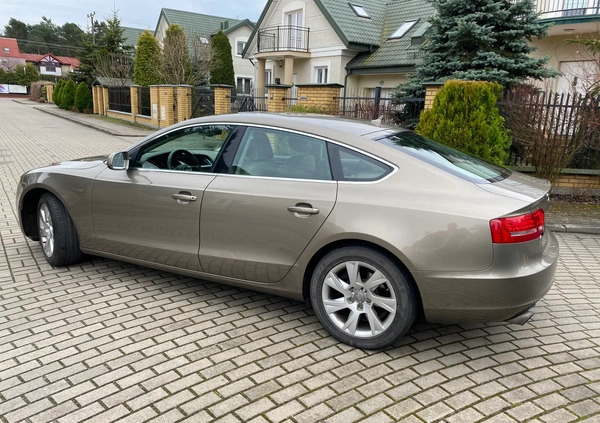 Audi A5 cena 54000 przebieg: 188832, rok produkcji 2011 z Legionowo małe 277